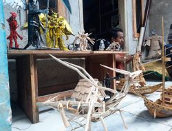 Keren, Pria di Purwakarta Ini Sulap Sampah Jadi Karya Seni Bernilai Tinggi