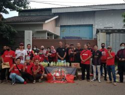 Berbagi Terhadap Sesama, Milanisti Purwakarta Tebar Ratusan Takjil Gratis dan Santuni Anak Yatim
