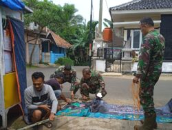 Dukung kegiatan Kodam III Siliwangi, Satgas Citarum Harum sektor 13 Pasang Banner Siliwangi Enduro Rece