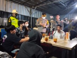 Cafe di Purwakarta Dirazia Aparat Gabungan