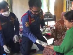 Jari Tangan Bengkak, Tim Rescue Damkar Purwakarta bantu Lepas Cincin dari Perempuan Muda di Pasawahan