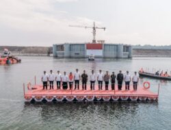 PJT II Mendapat Rekor Muri Bentangkan Bendera Merah Putih Raksasa pada Peringatan Hari Kemerdekaan