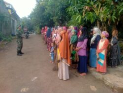 Bangun Kesadaran Masyarakat, Satgas Citarum Harum sektor 13 gelar Jumsih Bersama Warga Desa