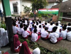 Sosialisasikan Kebersihan, Satgas Citarum sektor 13 Komsos ke Sekolah- sekolah