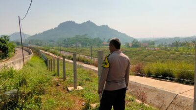 Awasi Ketat Jalur KCBJ, Polsek Plered Rutin Laksanakan Patroli