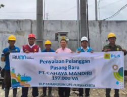 JELANG TAHUN BARU, PLN DUKUNG PERTUMBUHAN INDUSTRI LOKAL MELALUI PENYAMBUNGAN LISTRIK BARU 197 KVA UNTUK PT CAHAYA MANDIRI CAKRAWALA