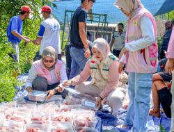 PLN UP3 Purwakarta sukses Gelar “Tebar Berkah Daging 1446 H” dalam Semangat Berbagi Idul Adha kepada Masyarakat Pasir Muncang Purwakarta