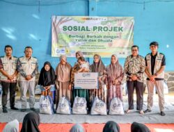 YBM PLN Purwakarta Gelar Kegiatan Penuh Kasih “Berbagi Berkah dengan Yatim dan Dhuafa” di Desa Sakambang, Purwakarta