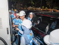 Pastikan Kesiapsiagaan SPKLU Jelang Nataru 2025/2026, Dirut PLN Tinjau Rest Area 102A