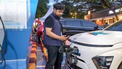 Pastikan Layanan EV Andal, PLN Lakukan Touring Siaga SPKLU Nataru 2025–2026
