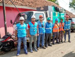 Jelang Hari Lahir Pancasila, PLN ULP Purwakarta Kota Hadirkan Listrik Andal pada Penutupan TMMD di Pondoksalam